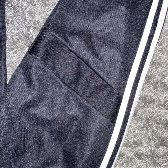 Adidas sweatpants - Picture 6 of 6